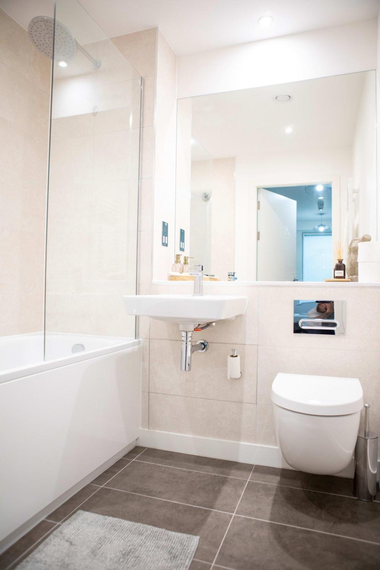 Luxury Free Parking Townhouse Villa Manchester Eksteriør billede
